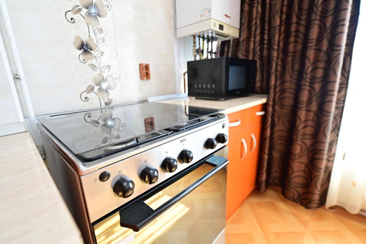 Vacation Apartment With Free Parking Sibiu Exterior photo